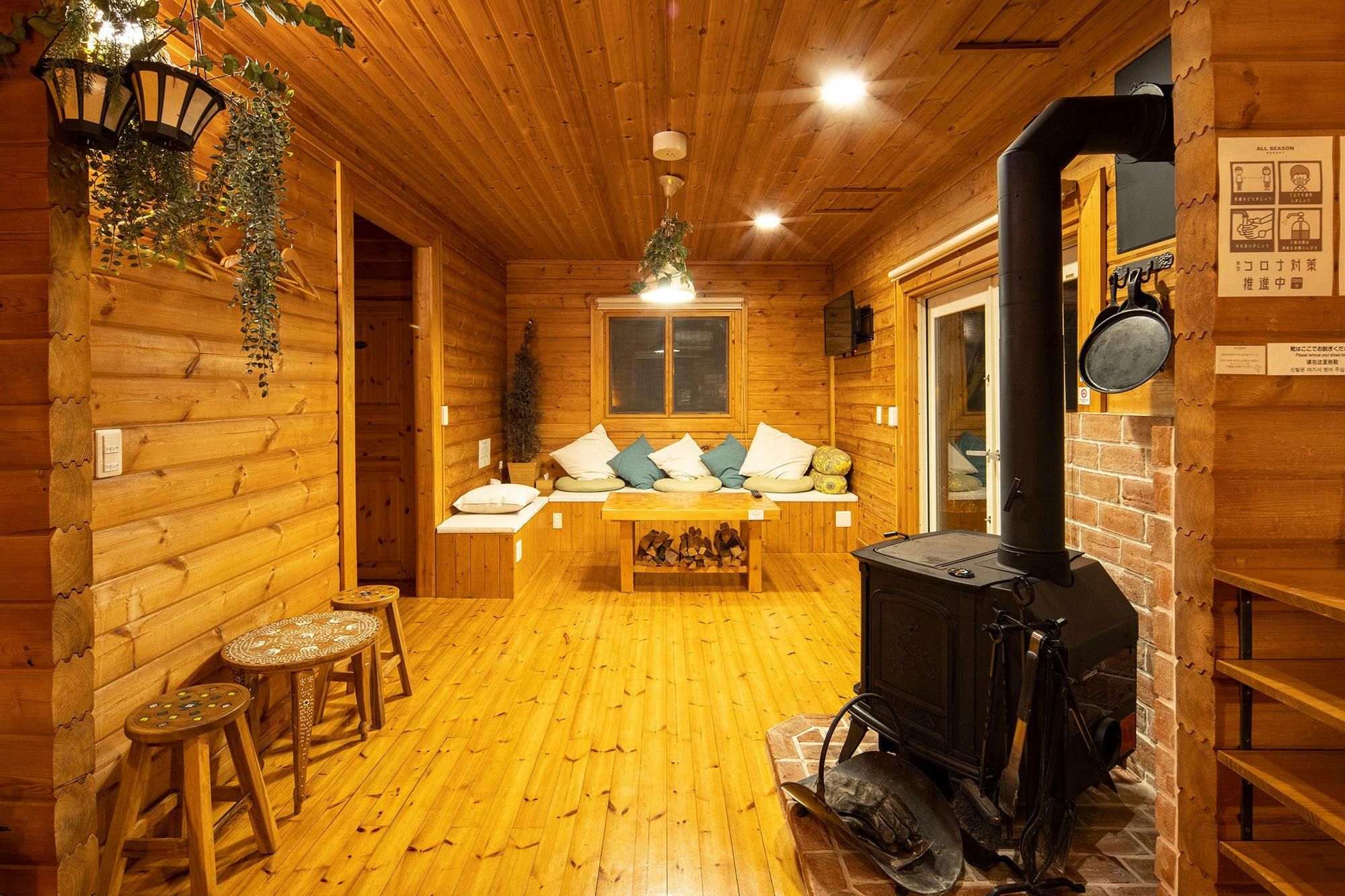 ALL SEASON RESORT NO.3 Warmth of Wood