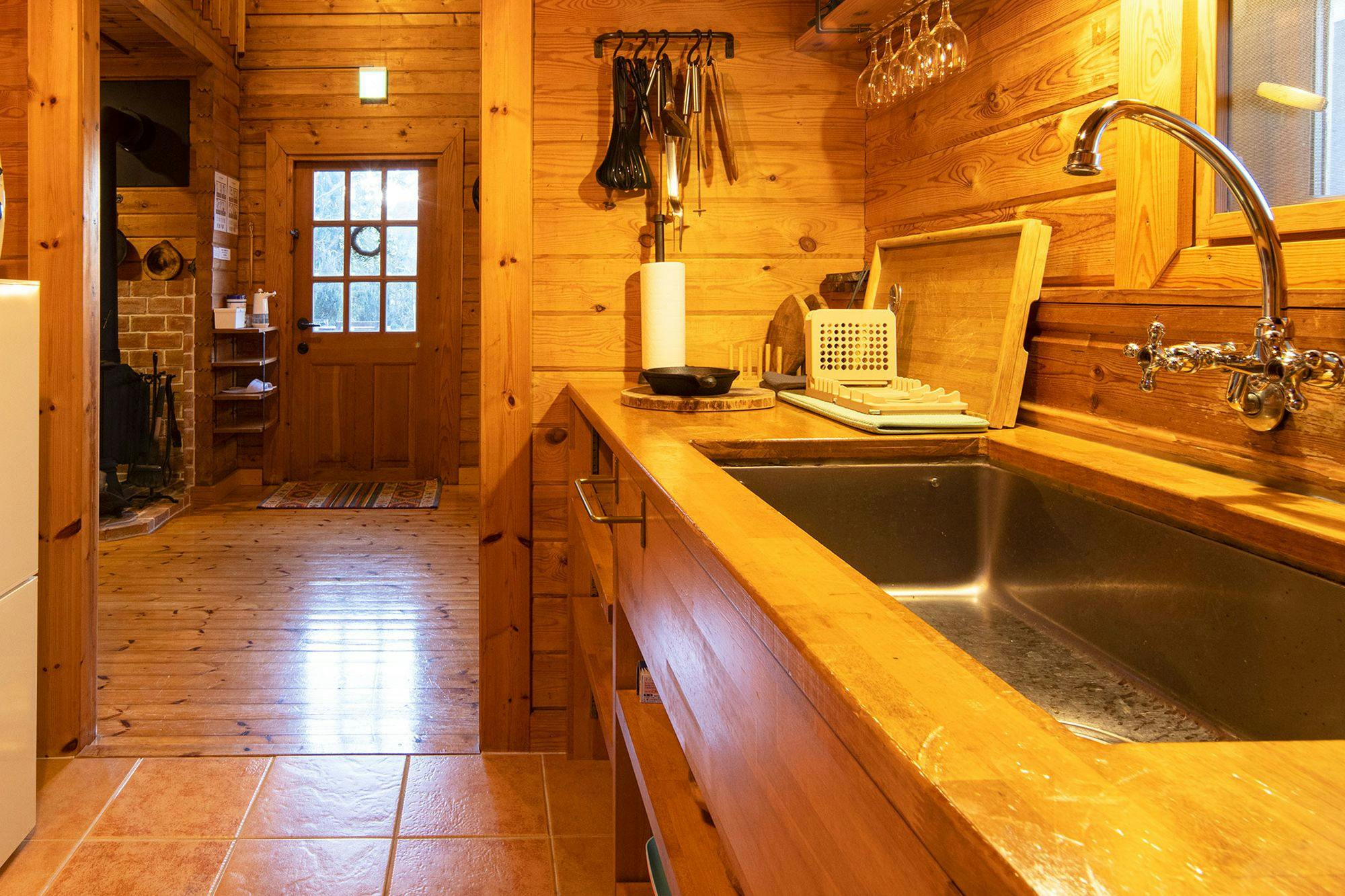ALL SEASON RESORT NO.3 Warmth of Wood