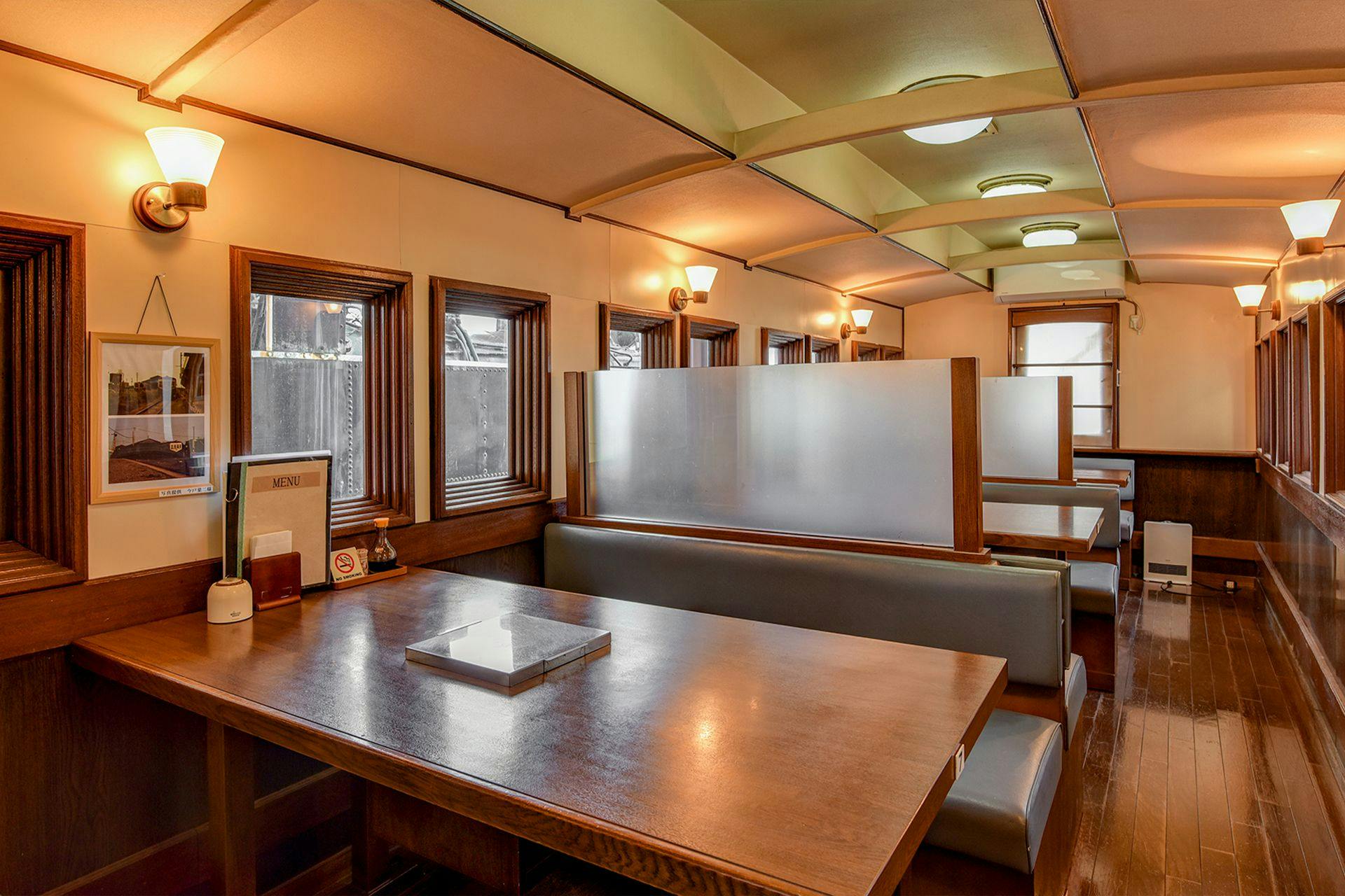 ภายในอาคาร