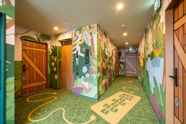 โถงทางเดินหน้าห้องพัก