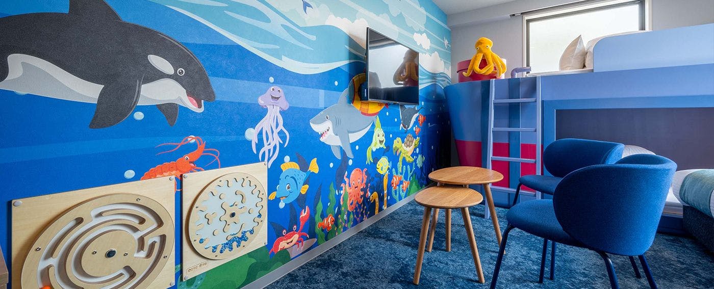 PLAY!! RESI STAY