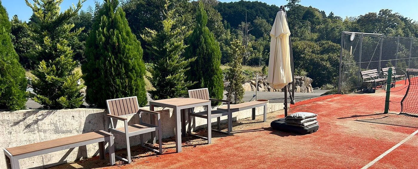 สนามเทนนิสส่วนตัว