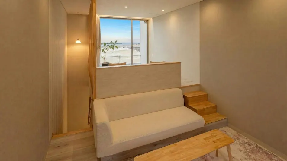 Ocean Villa Vihara S+