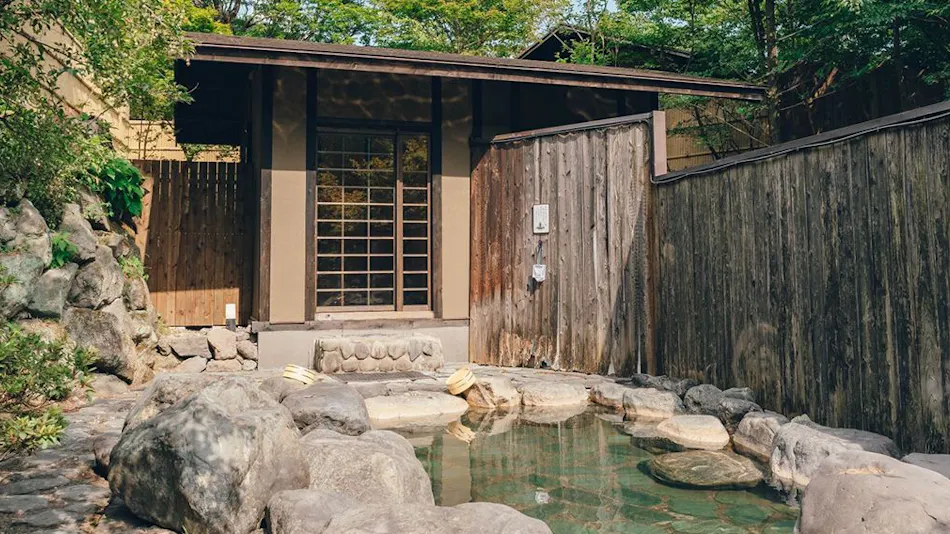 Traditional Japanese Retreat with Your Beloved Dog - Akagi Mountain - Natsukashi
