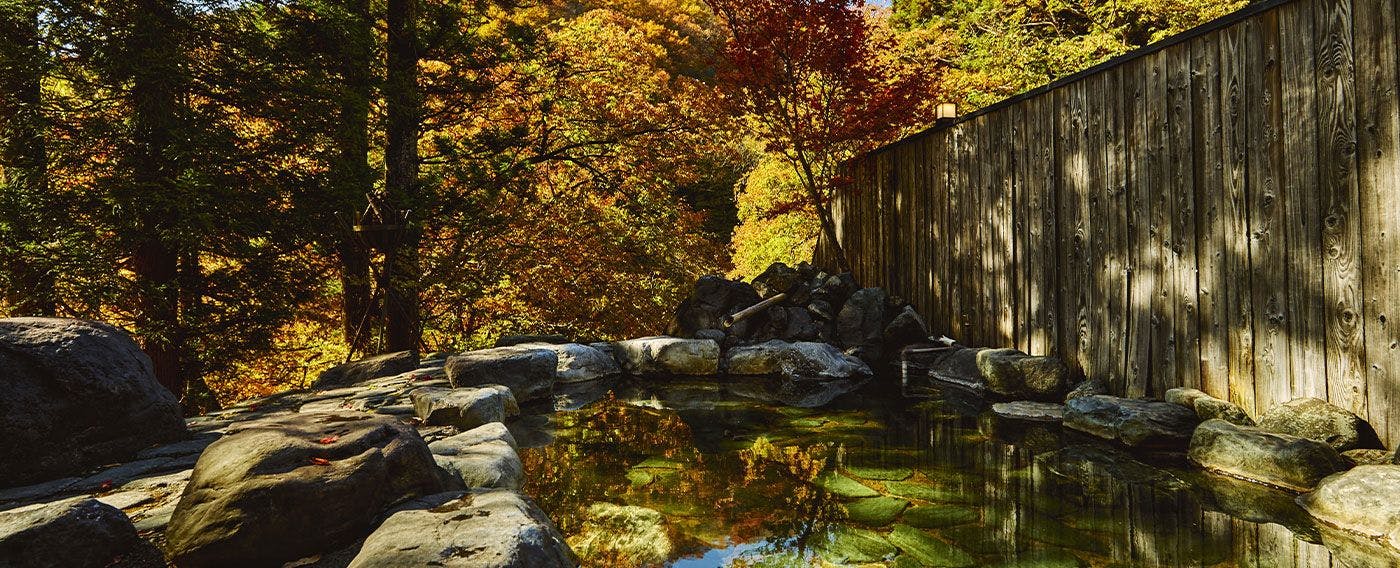 ออนเซ็นกลางแจ้ง