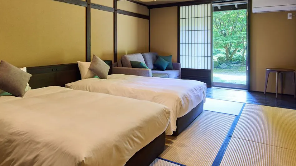 Traditional Japanese Retreat with Your Beloved Dog - Akagi Mountain - Natsukashi
