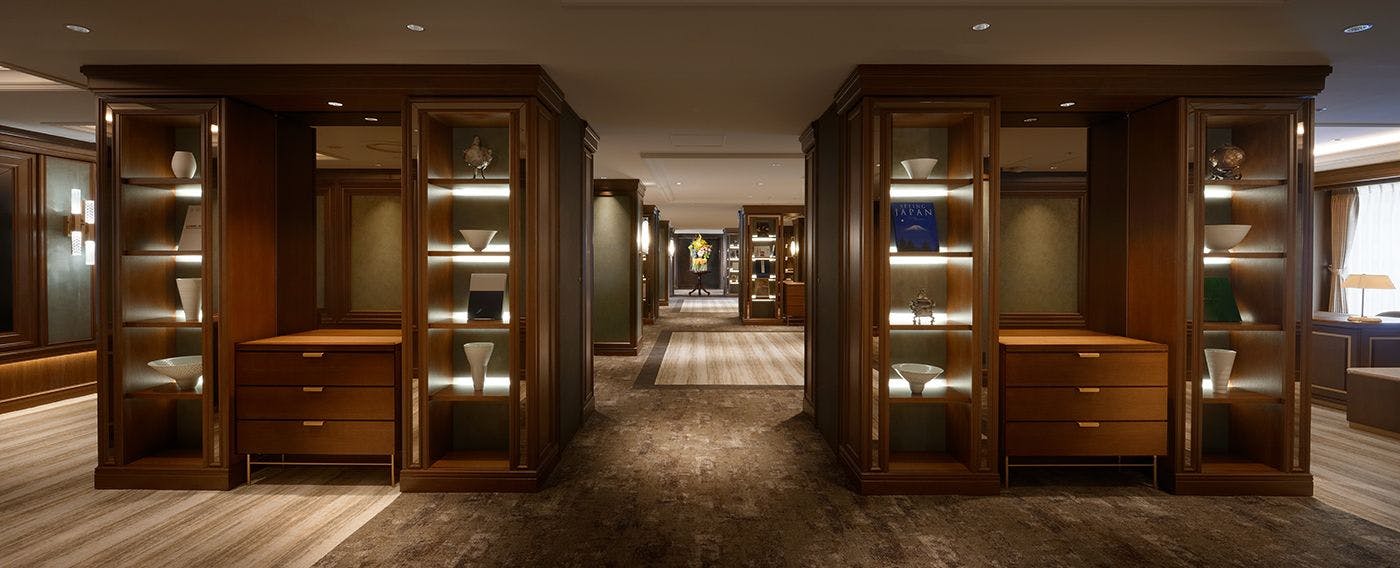 6F Reception & Library Lounge - For an Even More Comfortable Stay -