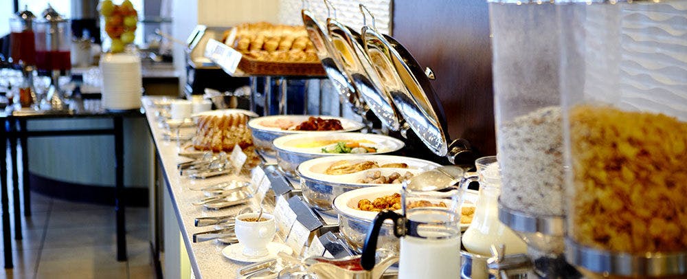 Layanan Sarapan - Contoh