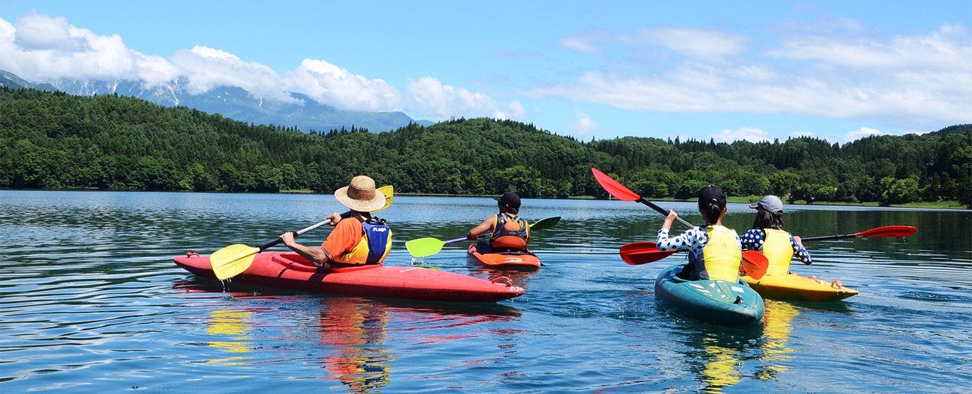 青木湖　※写真提供：白馬ライオンアドベンチャー