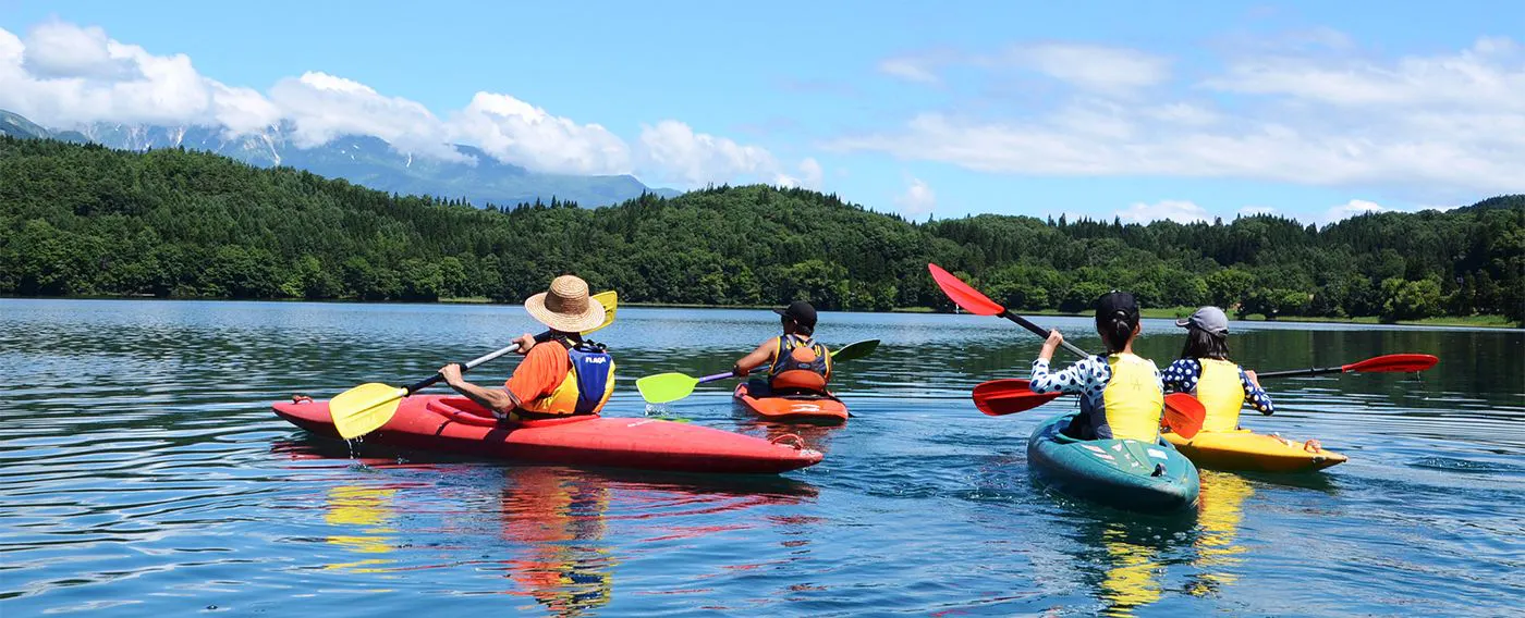 青木湖 ※写真提供:白馬ライオンアドベンチャー