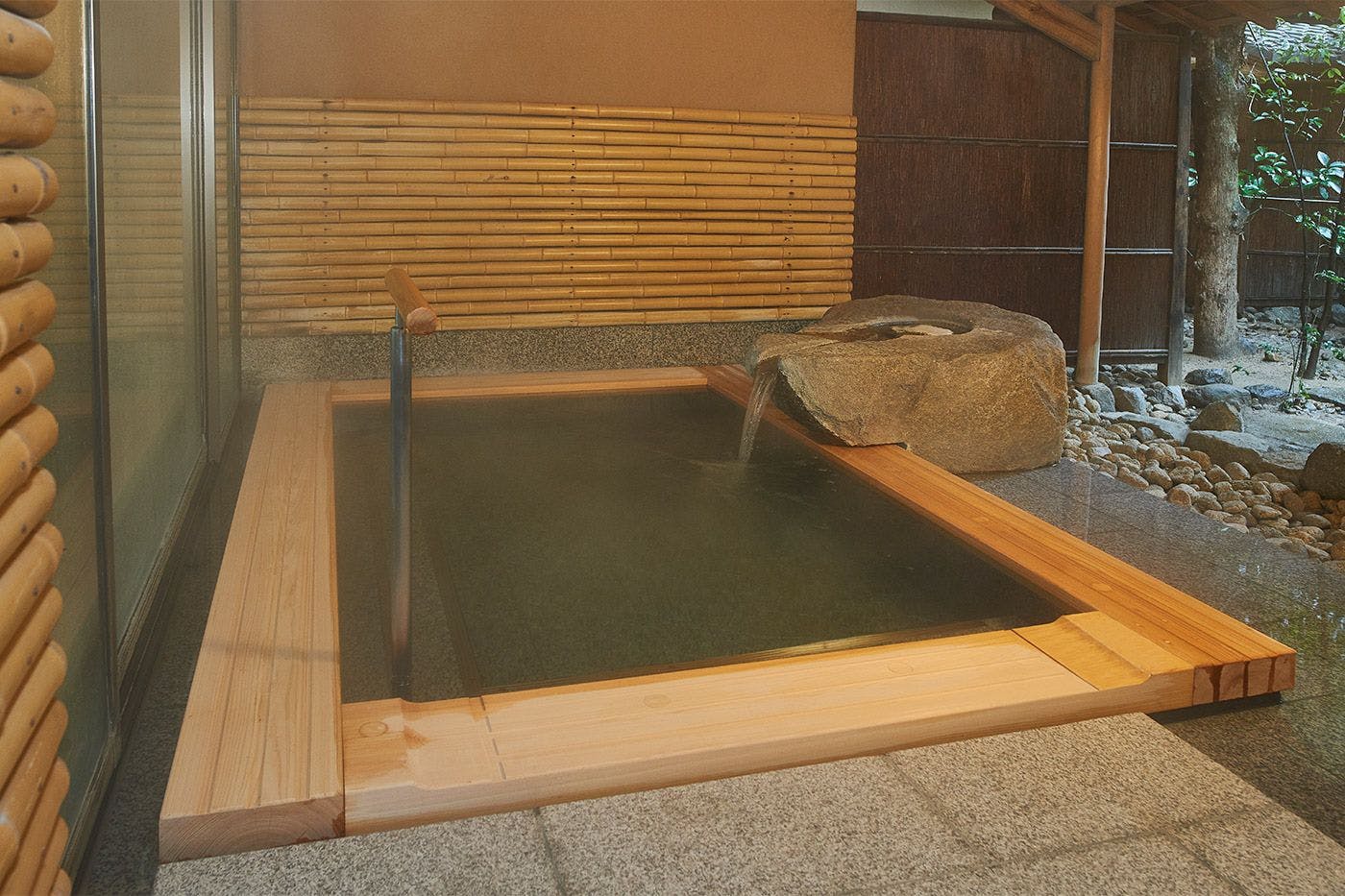大和屋本店