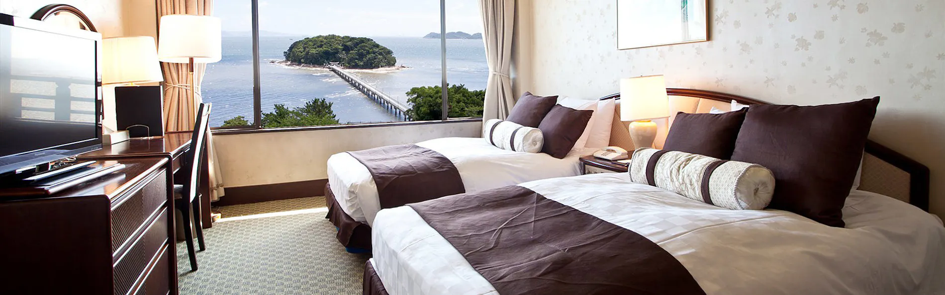 蒲郡クラシックホテル