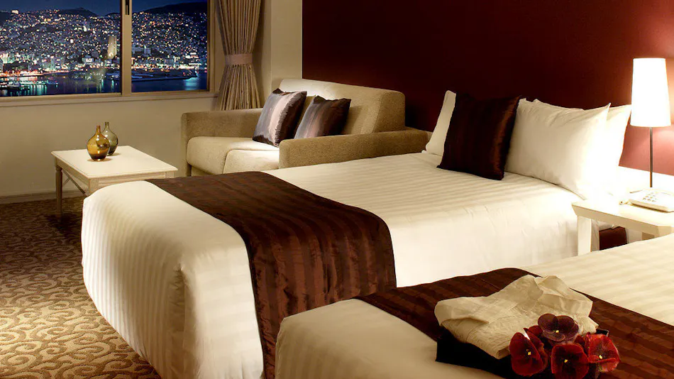 Luke Plaza Hotel