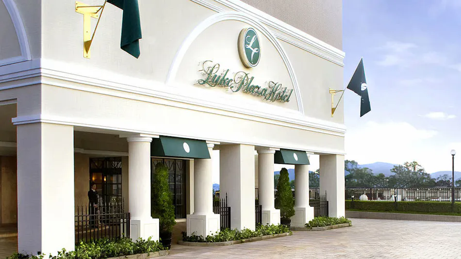 Luke Plaza Hotel