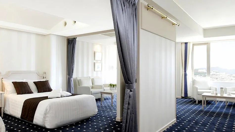 Luke Plaza Hotel