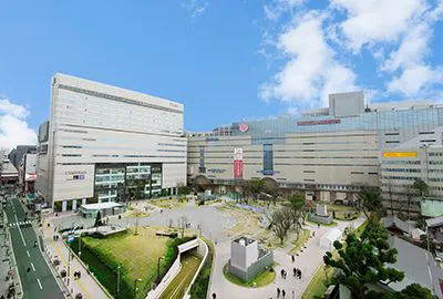 หน้าสถานี Nishitetsu Fukuoka