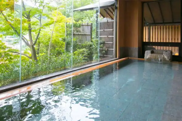 ห้องอาบน้ำสาธารณะ