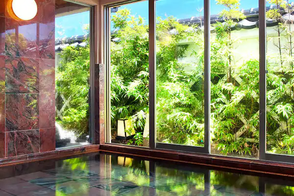 อ่างอาบน้ำในร่ม