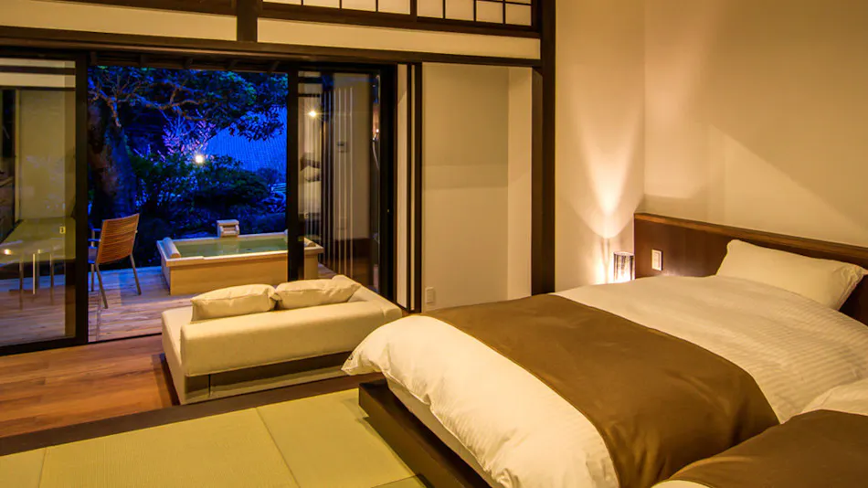 Shirakabe: A Traditional and Modern Fusion in a Satoyama Farmhouse