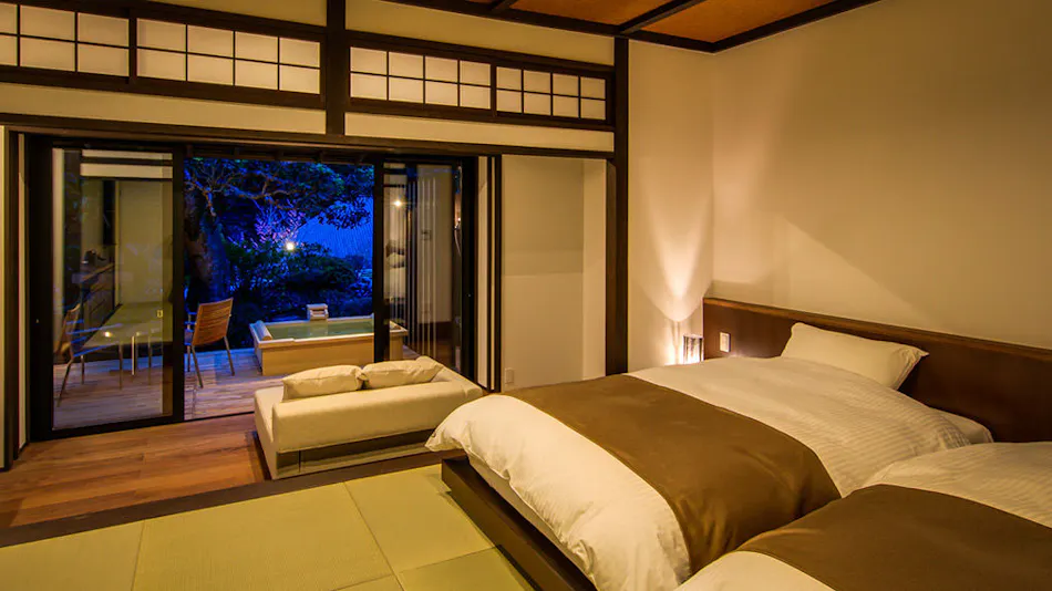Shirakabe: A Traditional and Modern Fusion in a Satoyama Farmhouse