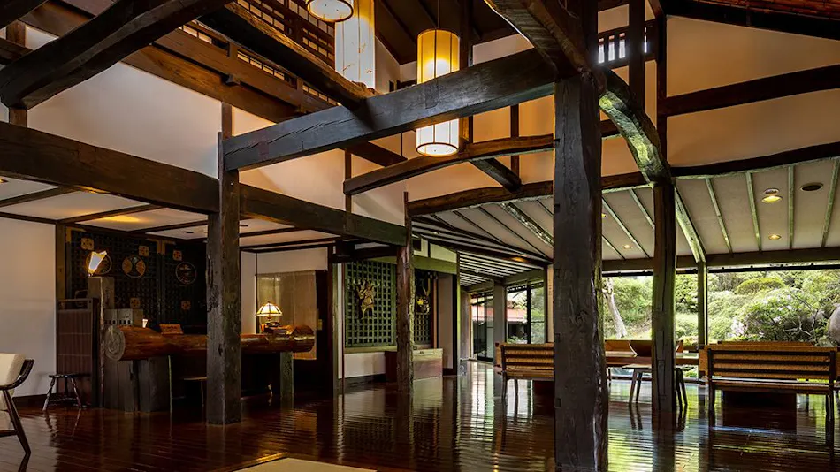 Shirakabe: A Traditional and Modern Fusion in a Satoyama Farmhouse