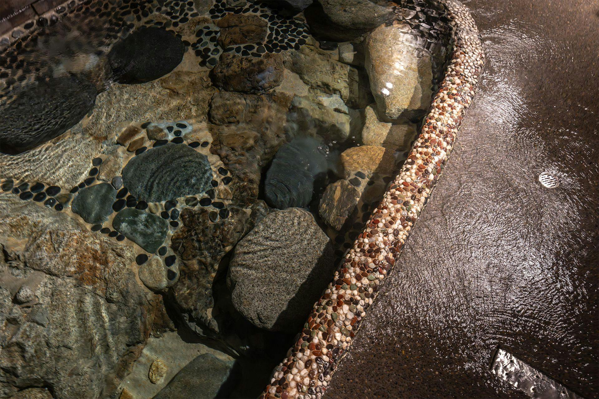 登録有形文化財の宿　名泉鍵湯　奥津荘