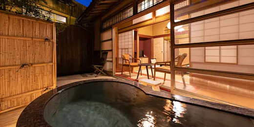 Registered Tangible Cultural Property Ryokan Meisen Kagiyu Okutsuso