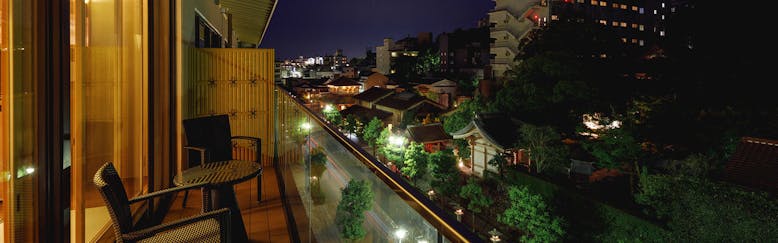 薬王院温泉寺の夜景が自慢のお部屋 近いホテル 旅館 宿泊予約は 一休 Com 薬王院温泉寺の夜景が自慢のお部屋 近いホテル 旅館 宿泊予約は 一休 Com