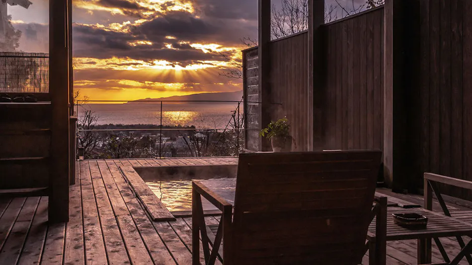 Hidden Inn with Open-Air Baths in Every Room - Hana no Kumo