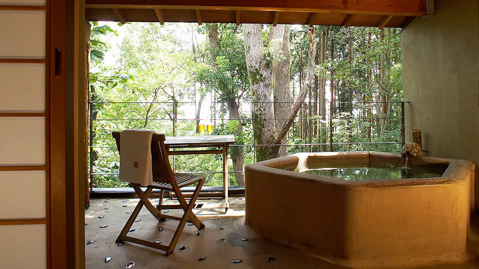 Hidden Inn with Open-Air Baths in Every Room - Hana no Kumo