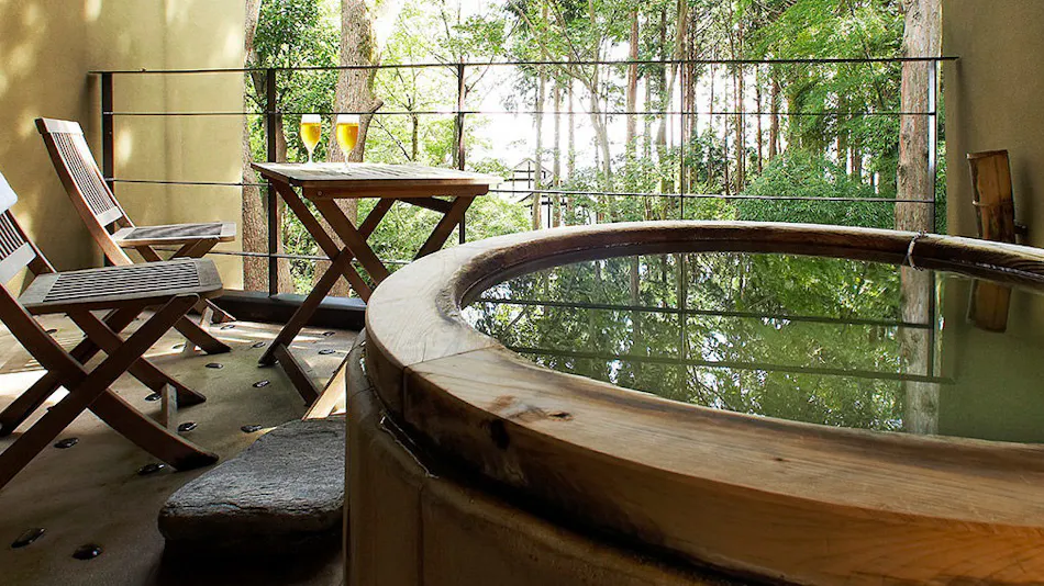 Hidden Inn with Open-Air Baths in Every Room - Hana no Kumo