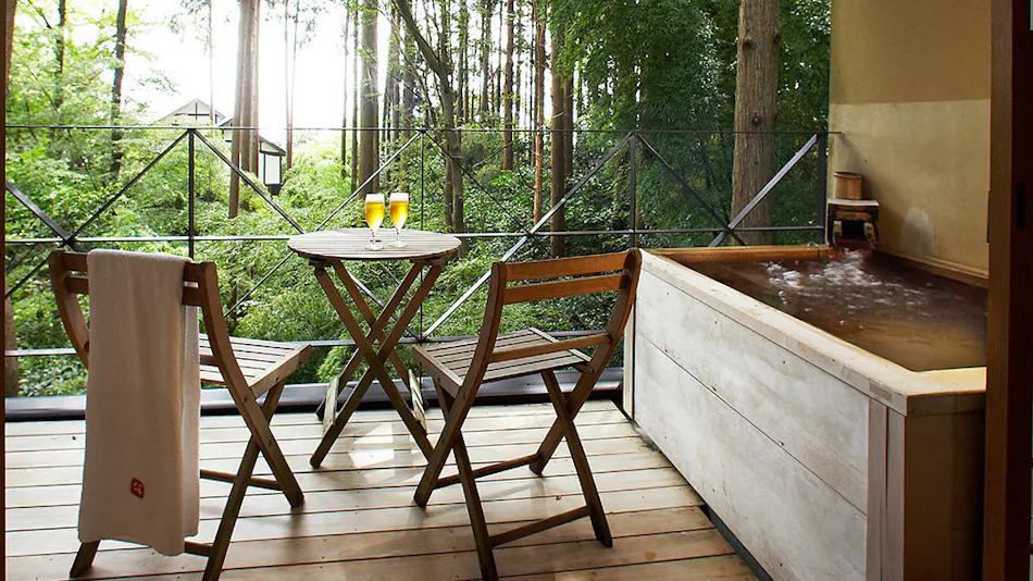 Hidden Inn with Open-Air Baths in Every Room - Hana no Kumo