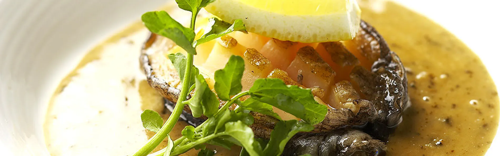 全室露天付客室の隠れ宿 花の雲