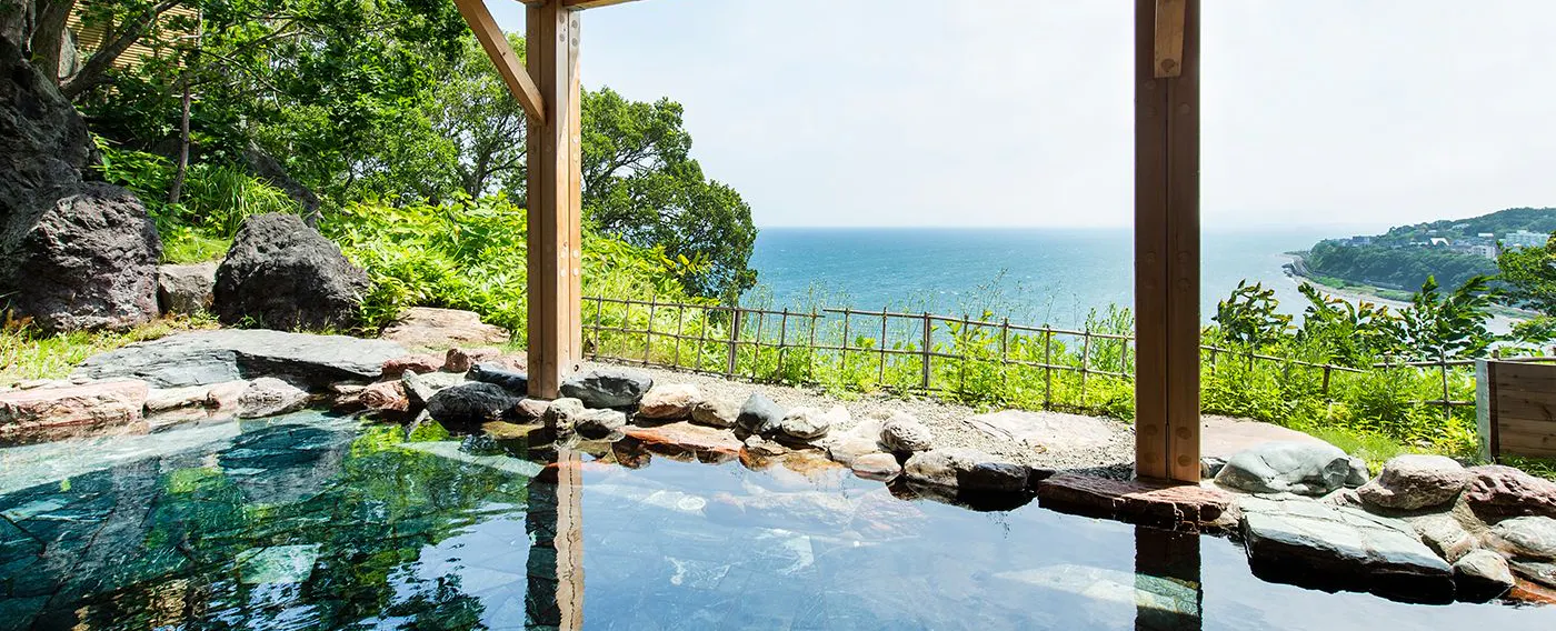 Mata air panas・Bilik mandi