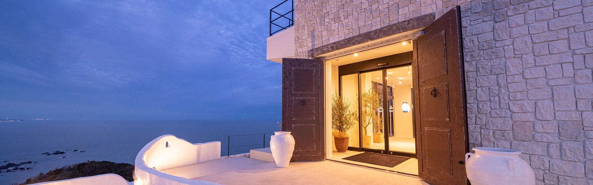 ヴィラ サントリーニ の空室状況を確認する 宿泊予約は 一休 Com