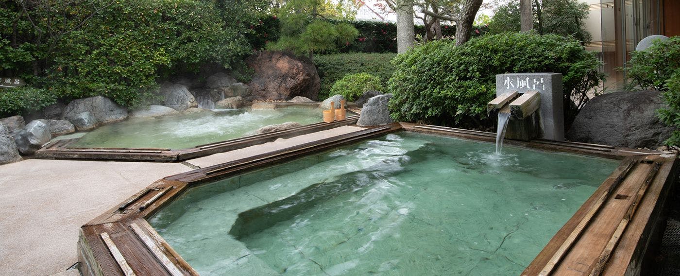 ご婦人庭園温泉
