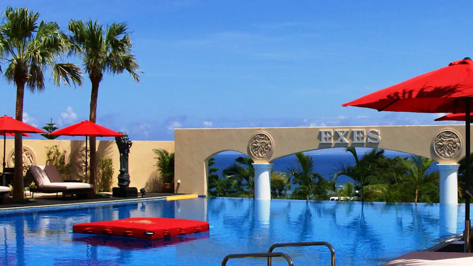 OKINAWA KARIYUSHI RESORT EXES ONNA