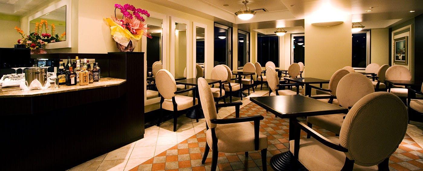 OKINAWA KARIYUSHI RESORT EXES ONNA