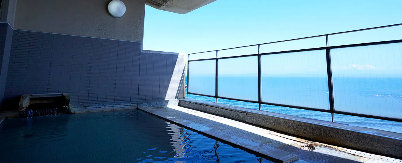 น้ำพุร้อนและห้องอาบน้ำ