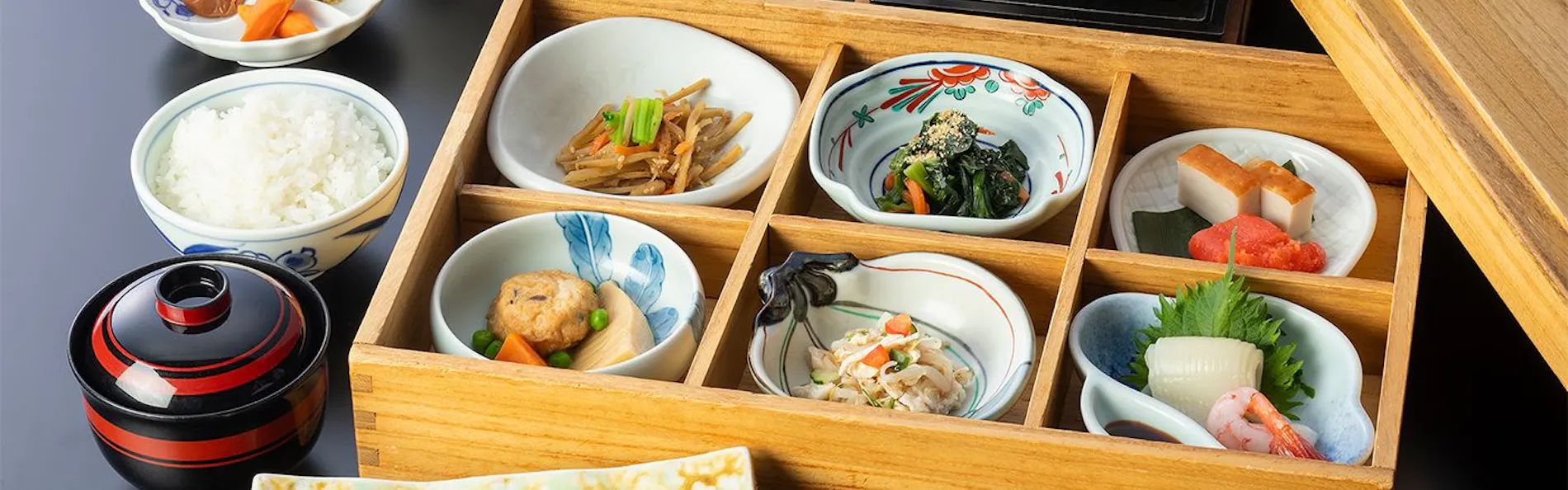 佳泉郷 井づつや
