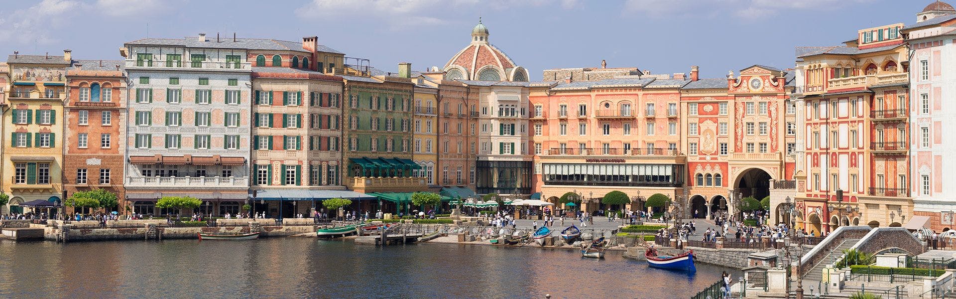 ﾊﾟｰｸからのﾎﾃﾙ外観（昼景）