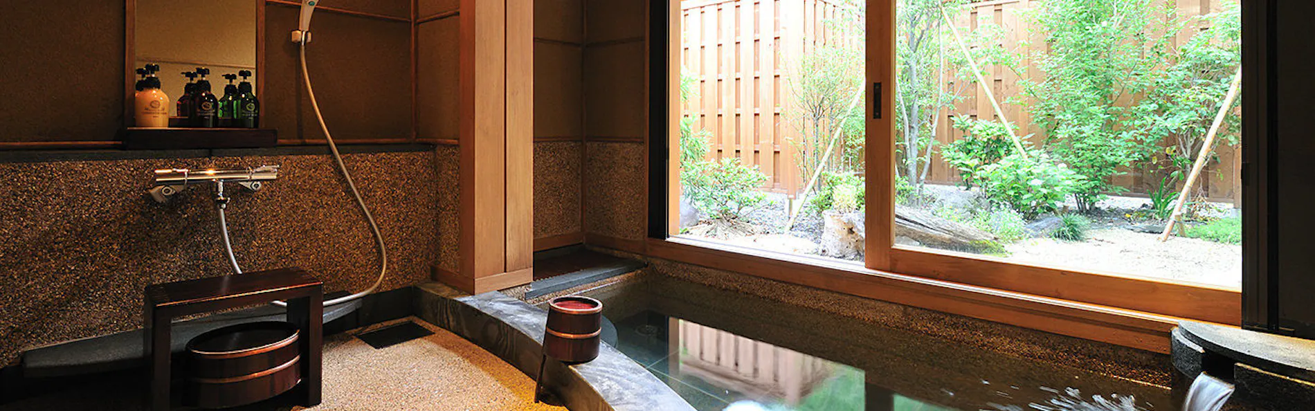 別亭やえ野