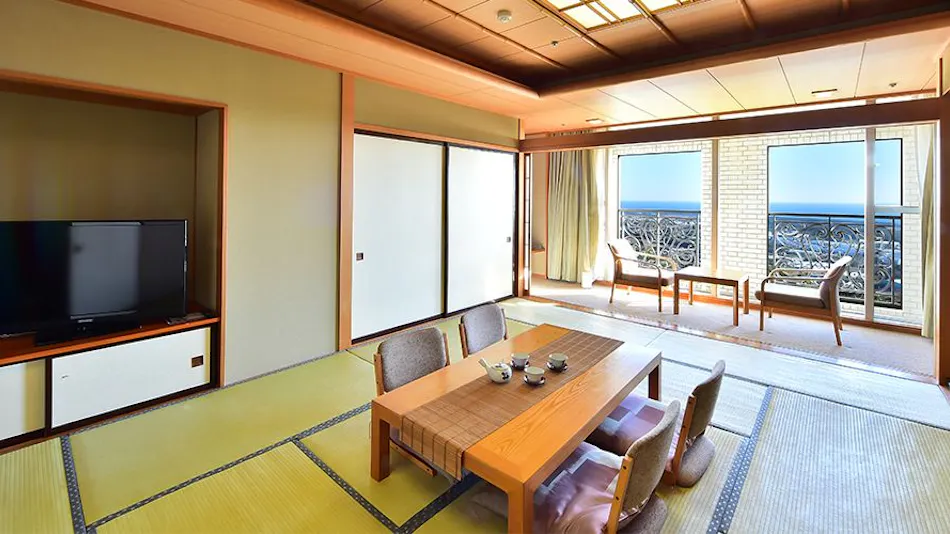 Shizuoka Country Hamaoka Course & Hotel