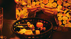 Makan malam dengan lilin