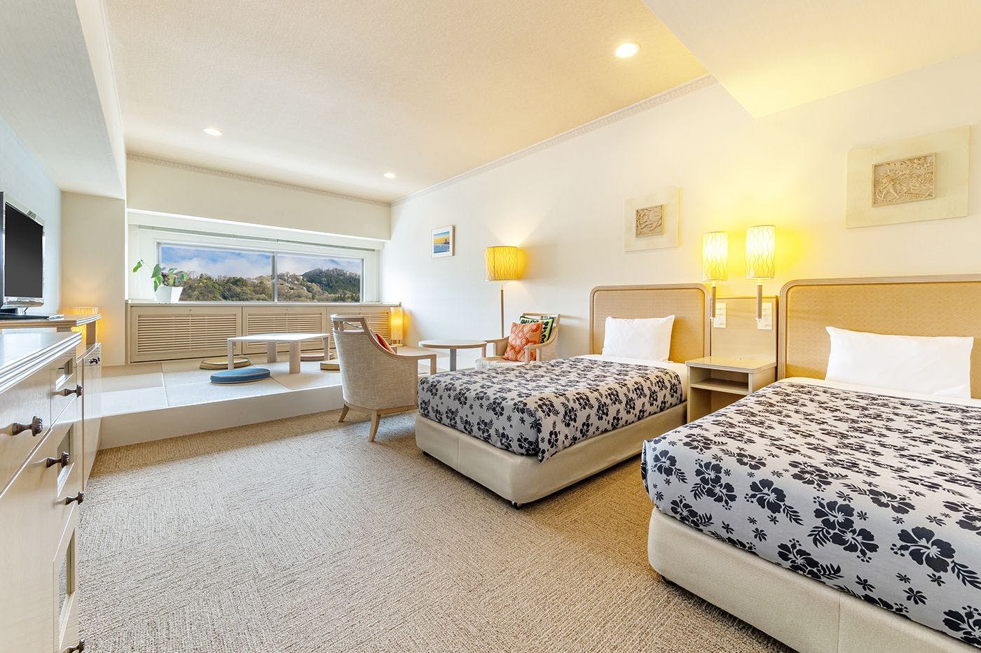 Spa Resort Hawaiians Monolith Tower