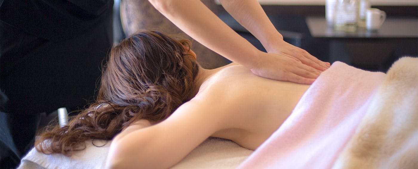 エステや鍼灸で身体を癒す