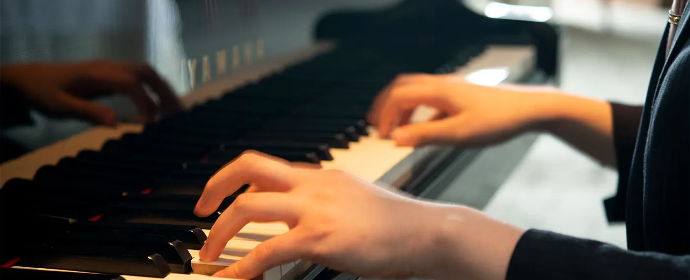 ピアノ演奏