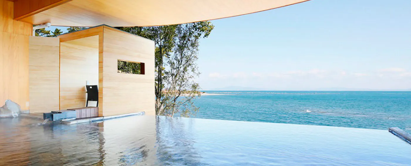 Mata air panas dan mandi