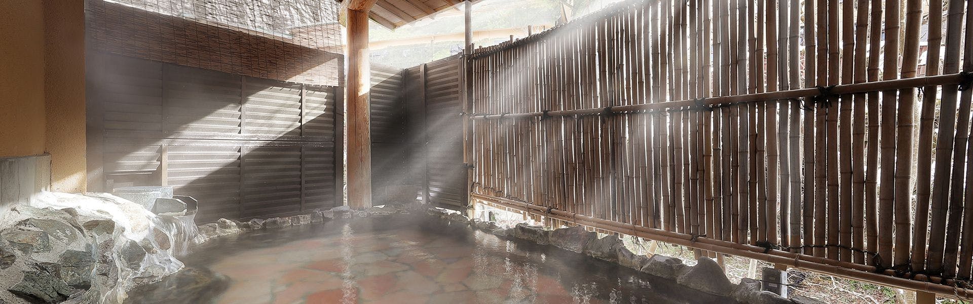 บ่อน้ำพุร้อนกลางแจ้ง