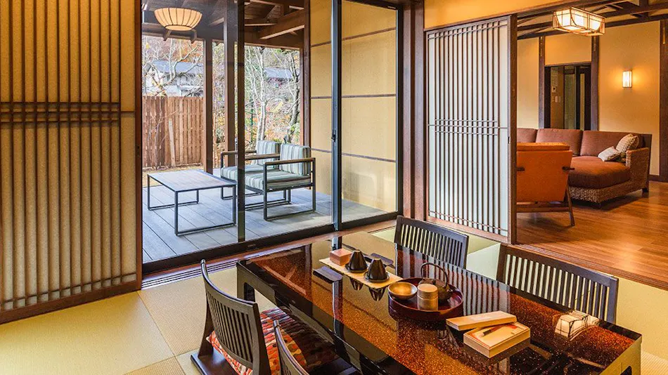 Tsuta Onsen Ryokan - Natural Spring Onsen Bubbling from the Ground -